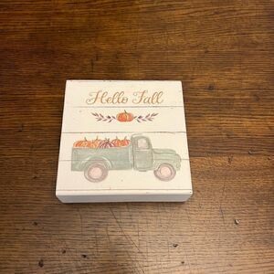Quill to Paper 'Hello‎ Fall' Decor